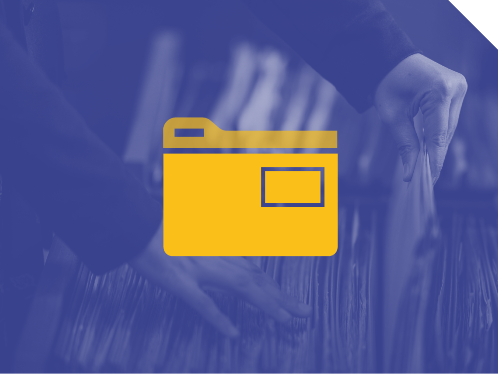 sfondo viola con icona gialla di una cartella documenti academy